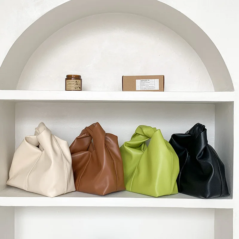 2023 Новые сумки, женская сумка для переноски в пригородных поездках, сумка для рук, модный дизайн, Мягкая кожаная плиссированная сумка Cloud